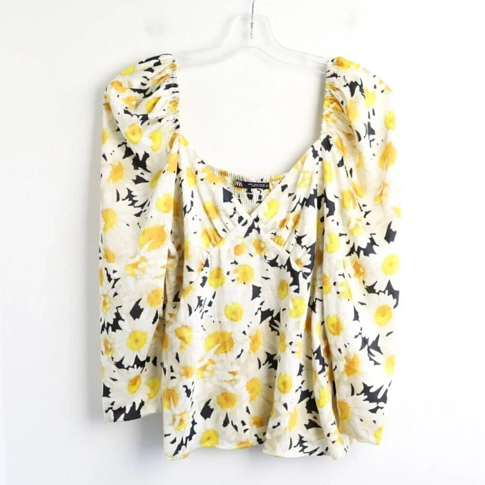 Zara Daisy Floral Print Puff Sleeve Top Shirt Size M